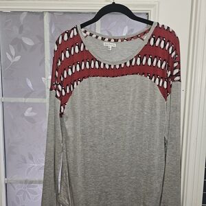 Vera Bradley Red and Gray Penguin Long Sleeve Top